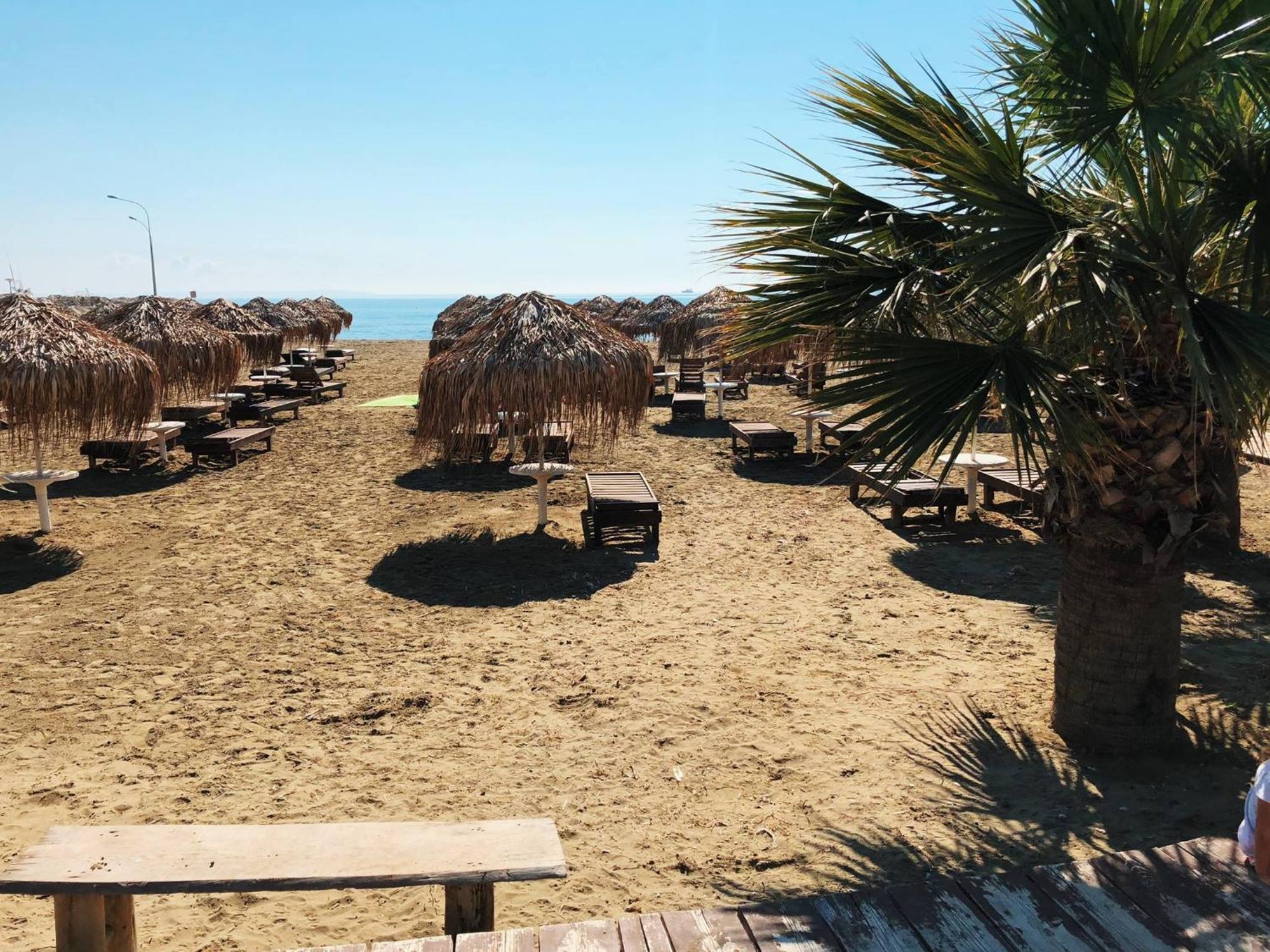 Luxury Penthouse 1Br-Seafront-Seasonal Pool-Central Larnaca Eksteriør billede