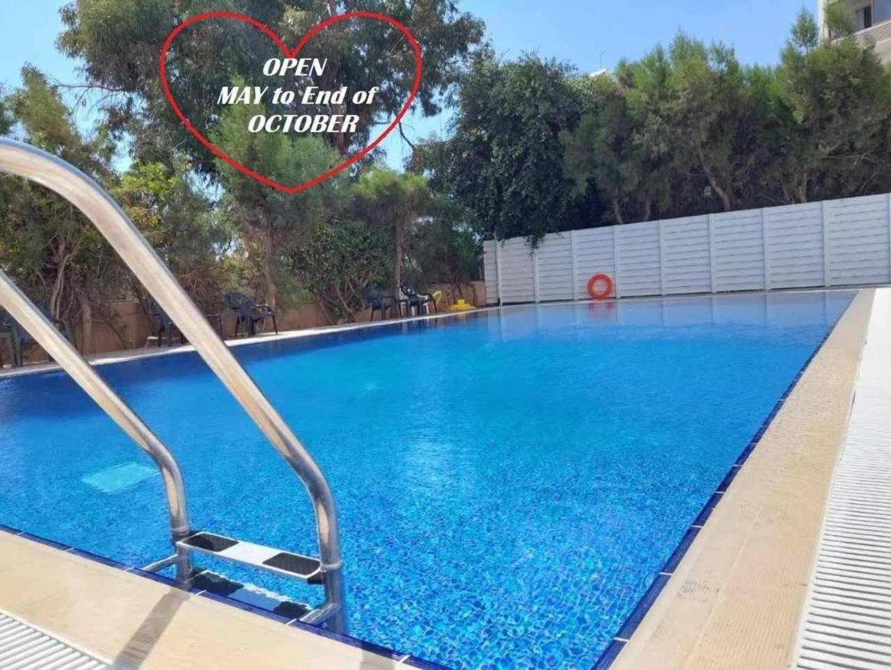 Luxury Penthouse 1Br-Seafront-Seasonal Pool-Central Larnaca Eksteriør billede
