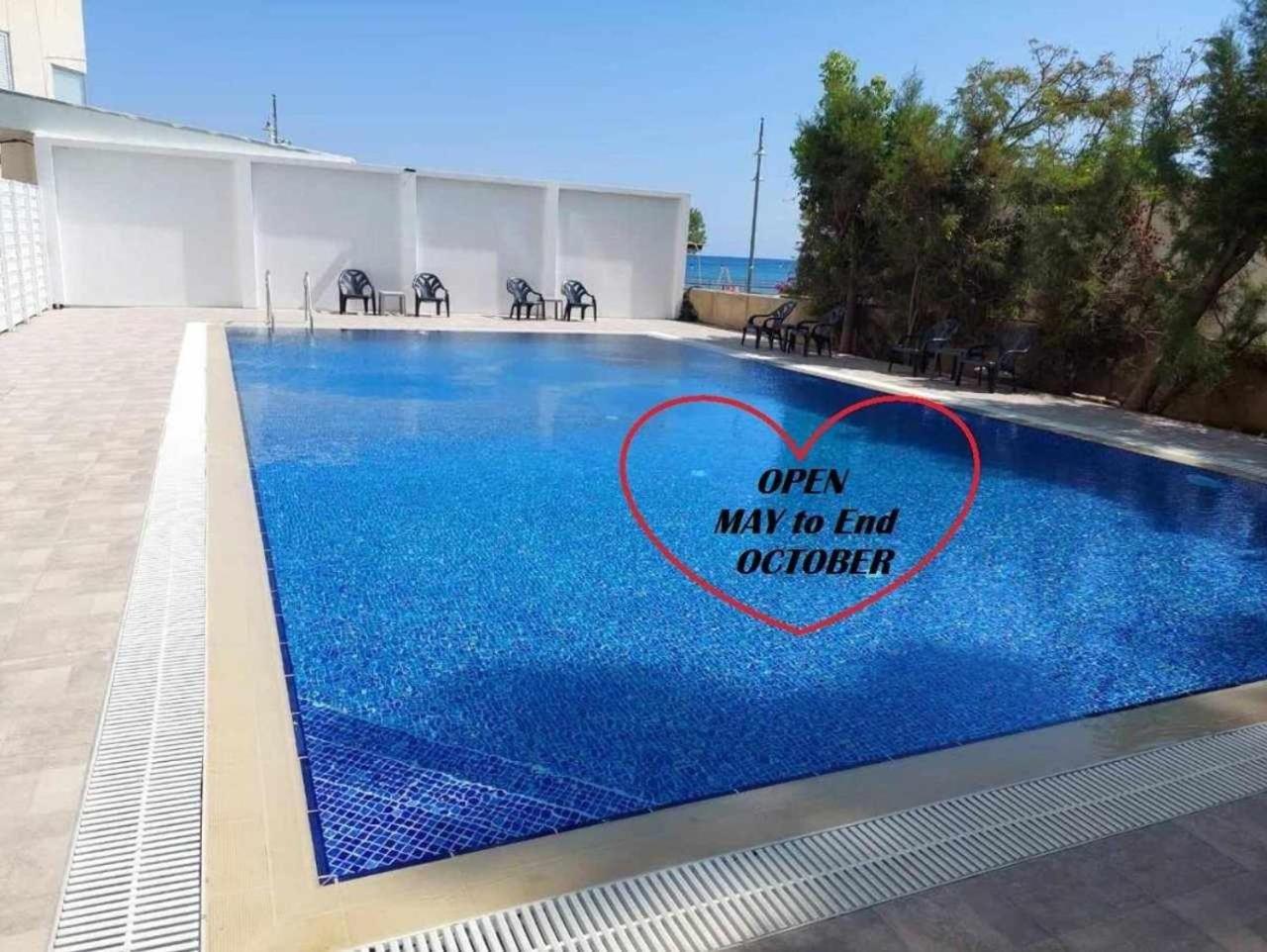 Luxury Penthouse 1Br-Seafront-Seasonal Pool-Central Larnaca Eksteriør billede