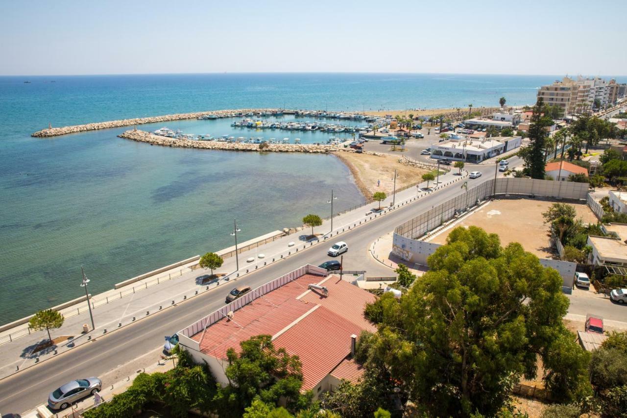Luxury Penthouse 1Br-Seafront-Seasonal Pool-Central Larnaca Eksteriør billede
