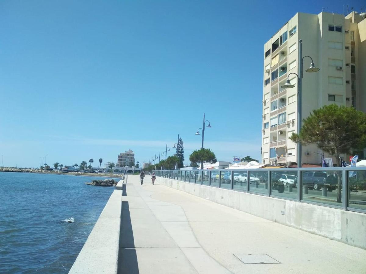 Luxury Penthouse 1Br-Seafront-Seasonal Pool-Central Larnaca Eksteriør billede